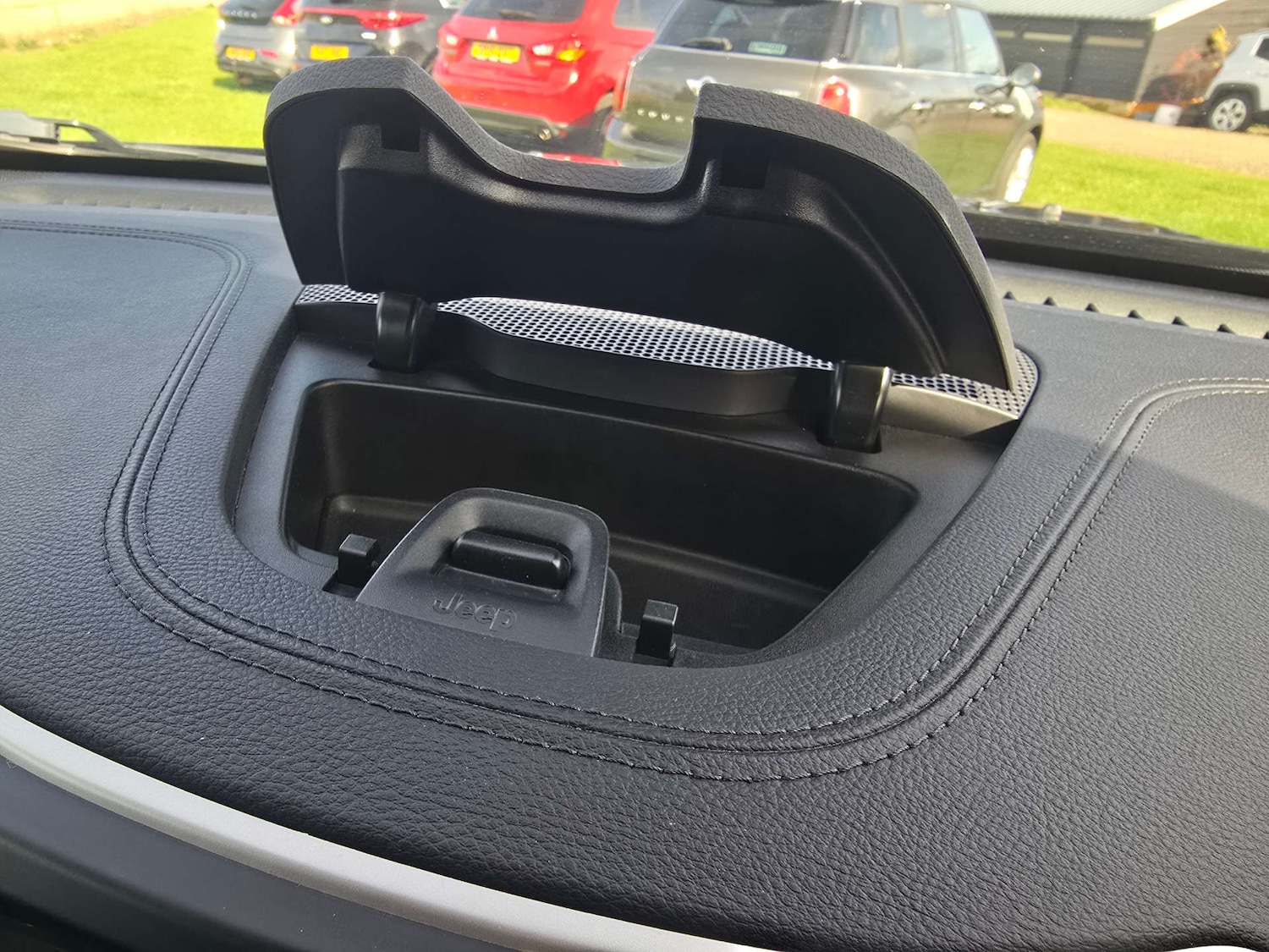 Used Jeep Cherokee 2017 for sale - 76983910: Photo 34