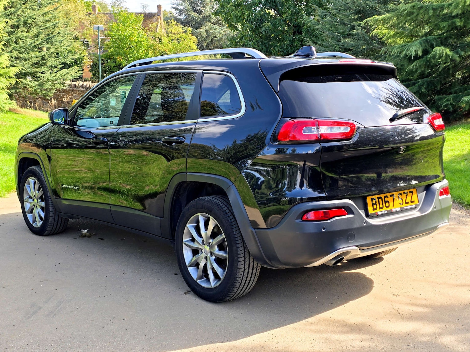 Used Jeep Cherokee 2017 for sale - 76625836: Photo 5