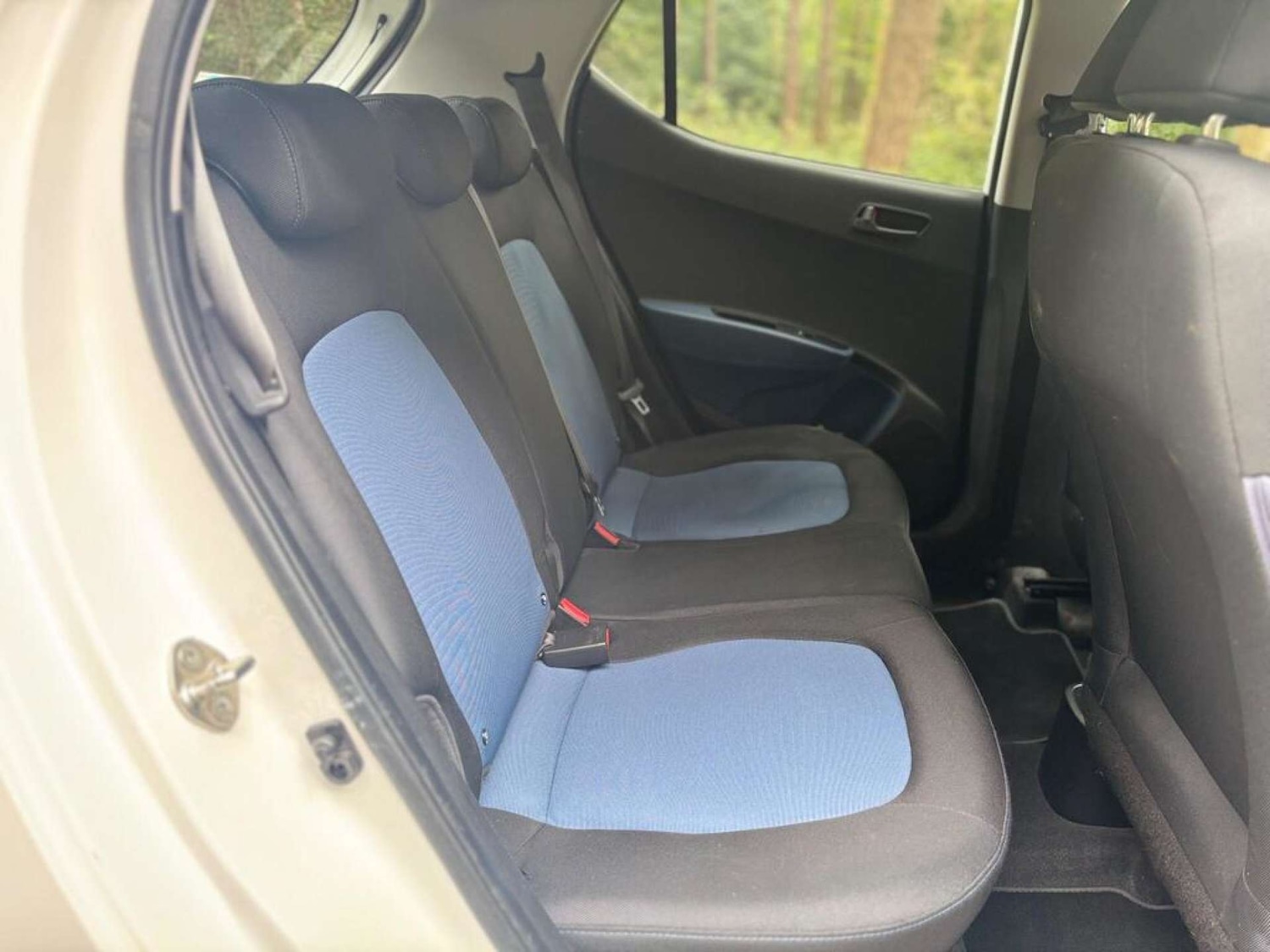 Used Hyundai i10 2014 for sale - 77086098: Photo 11