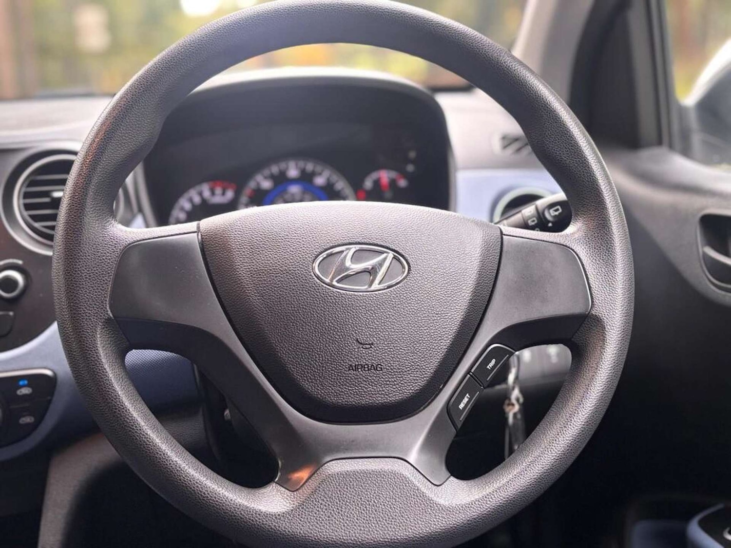 Used Hyundai i10 2014 for sale - 77086098: Photo 12