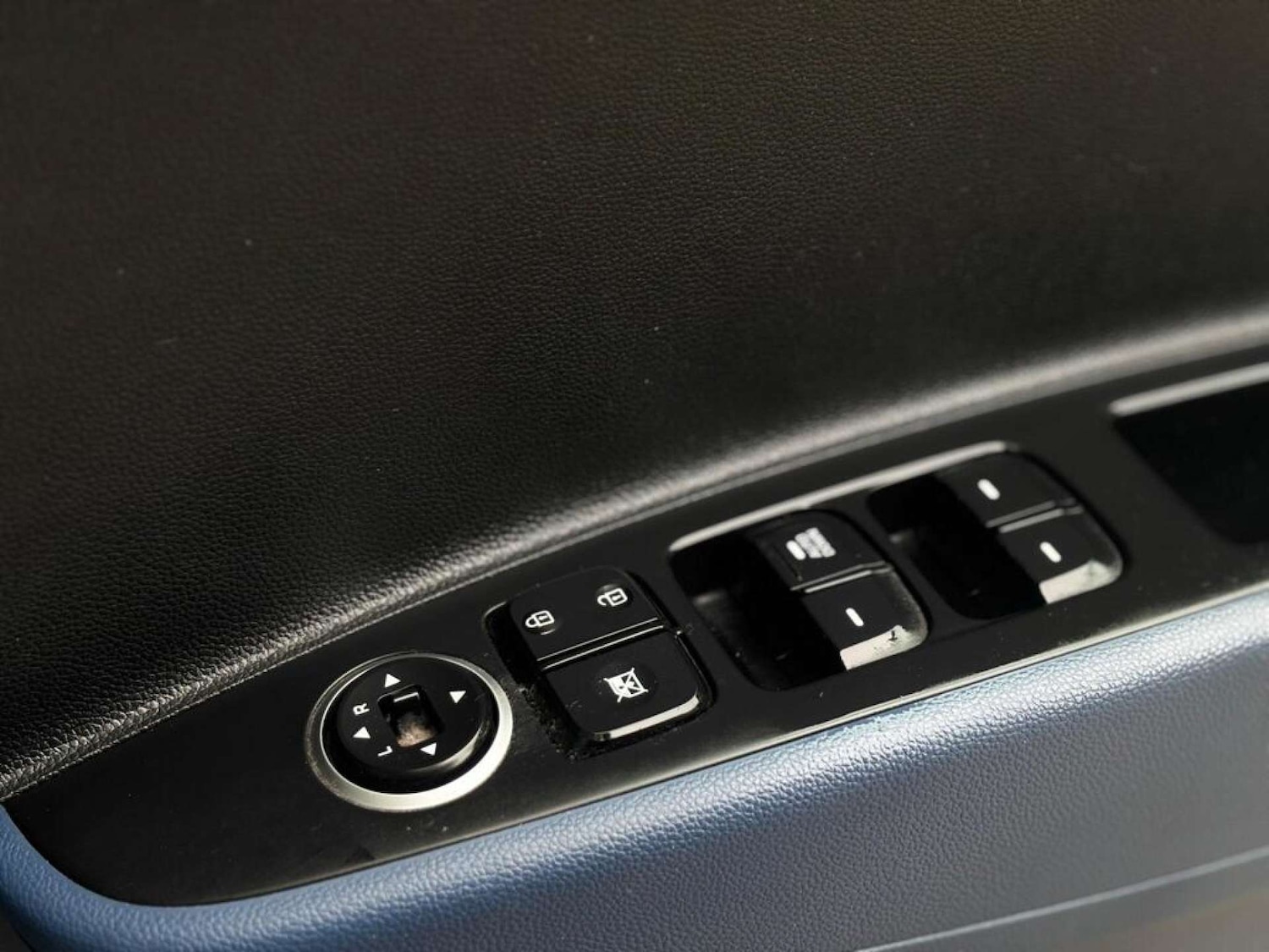 Used Hyundai i10 2014 for sale - 77086098: Photo 16