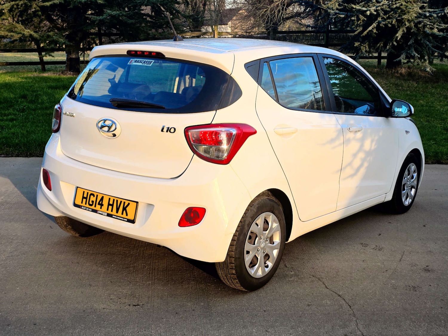 Used Hyundai i10 2014 for sale - 77086098: Photo 3