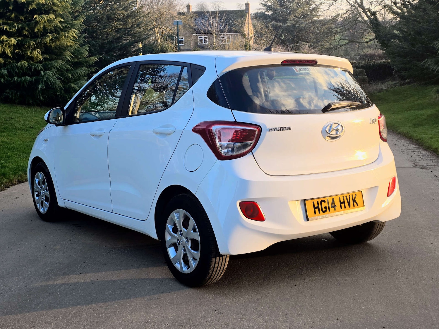 Used Hyundai i10 2014 for sale - 77086098: Photo 5