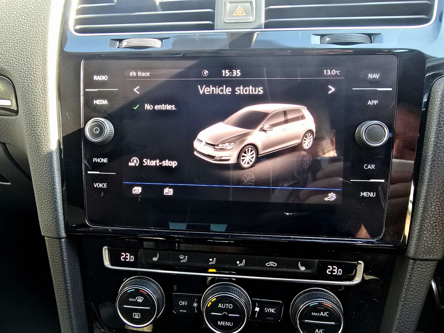 Used Volkswagen Golf 2014 for sale - 76056604: Photo 16