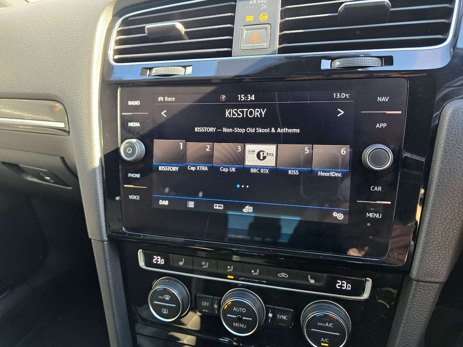 Used Volkswagen Golf 2014 for sale - 76056604: Photo 18