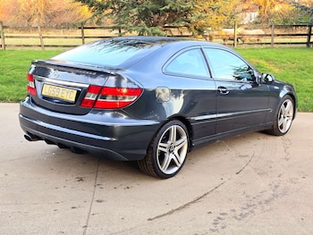 Used Mercedes-Benz CLC Class 2009 for sale - 76653935: Photo