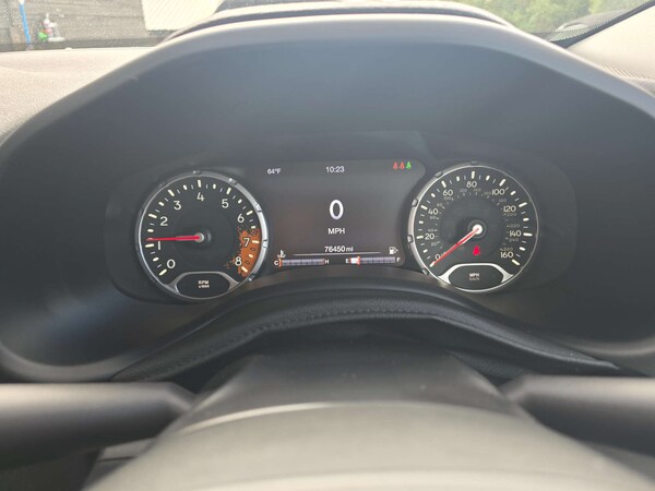 Used Jeep Renegade 2015 for sale - 75375936: Photo 14