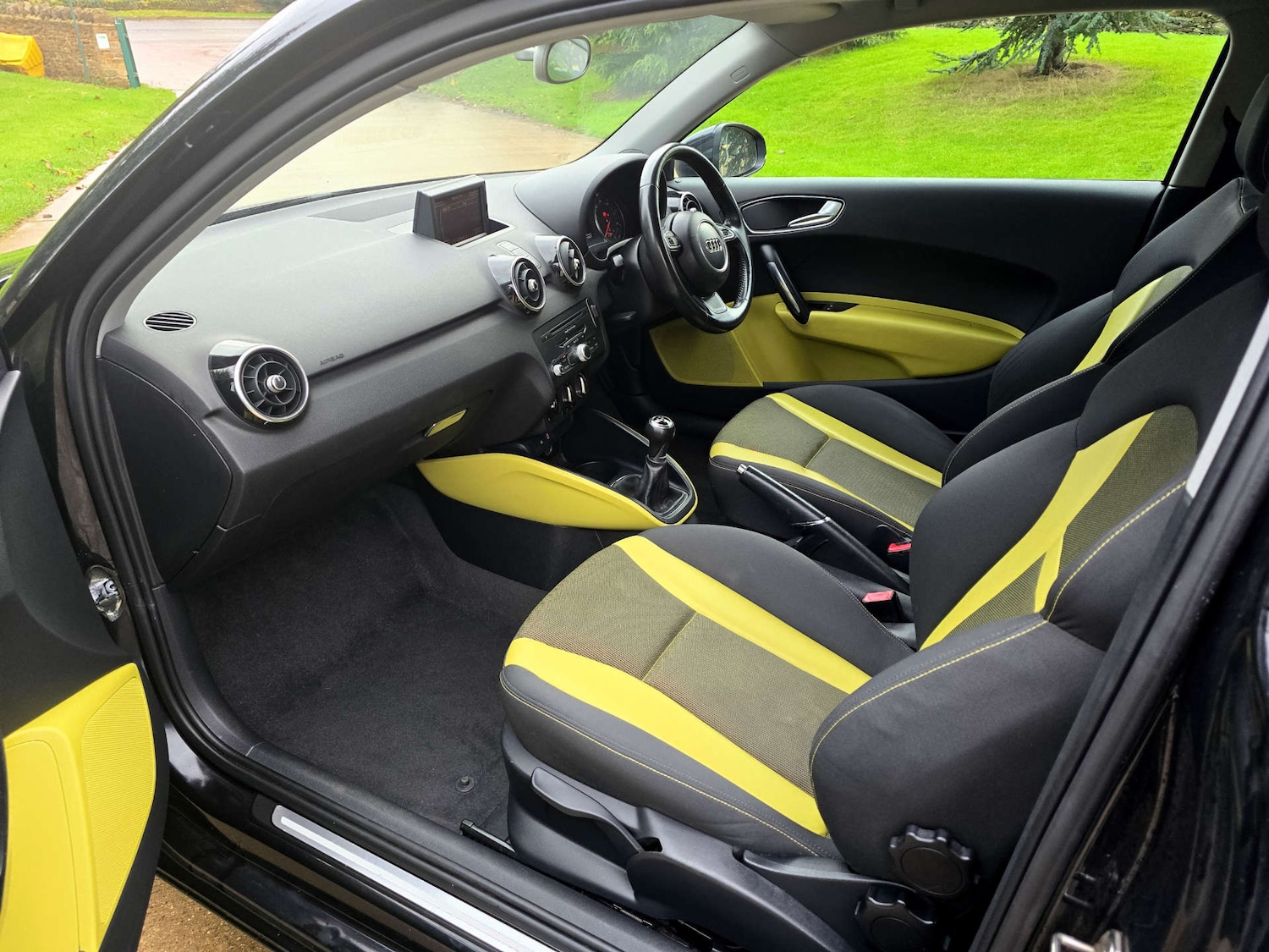 Used Audi A1 2012 for sale - 76629687: Photo 13