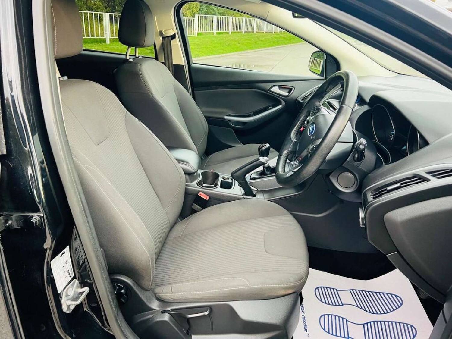 Used Ford Focus 2014 for sale - 76625860: Photo 9