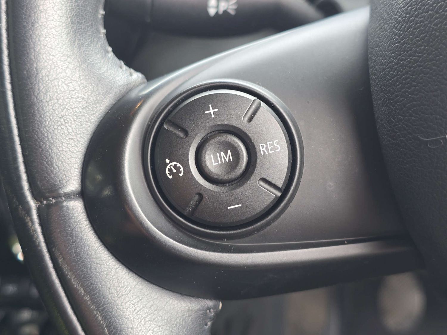 Used MINI Hatch 2016 for sale - 76278486: Photo 39