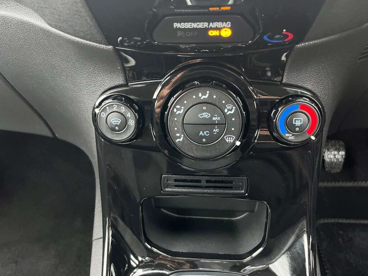 Used Ford Fiesta 2013 for sale - 76863438: Photo 21