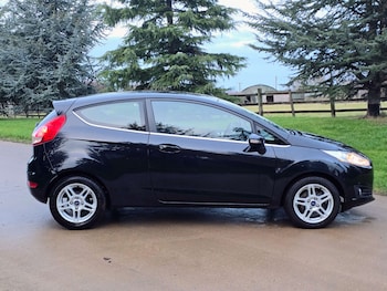 Used Ford Fiesta 2013 for sale - 76863438: Photo