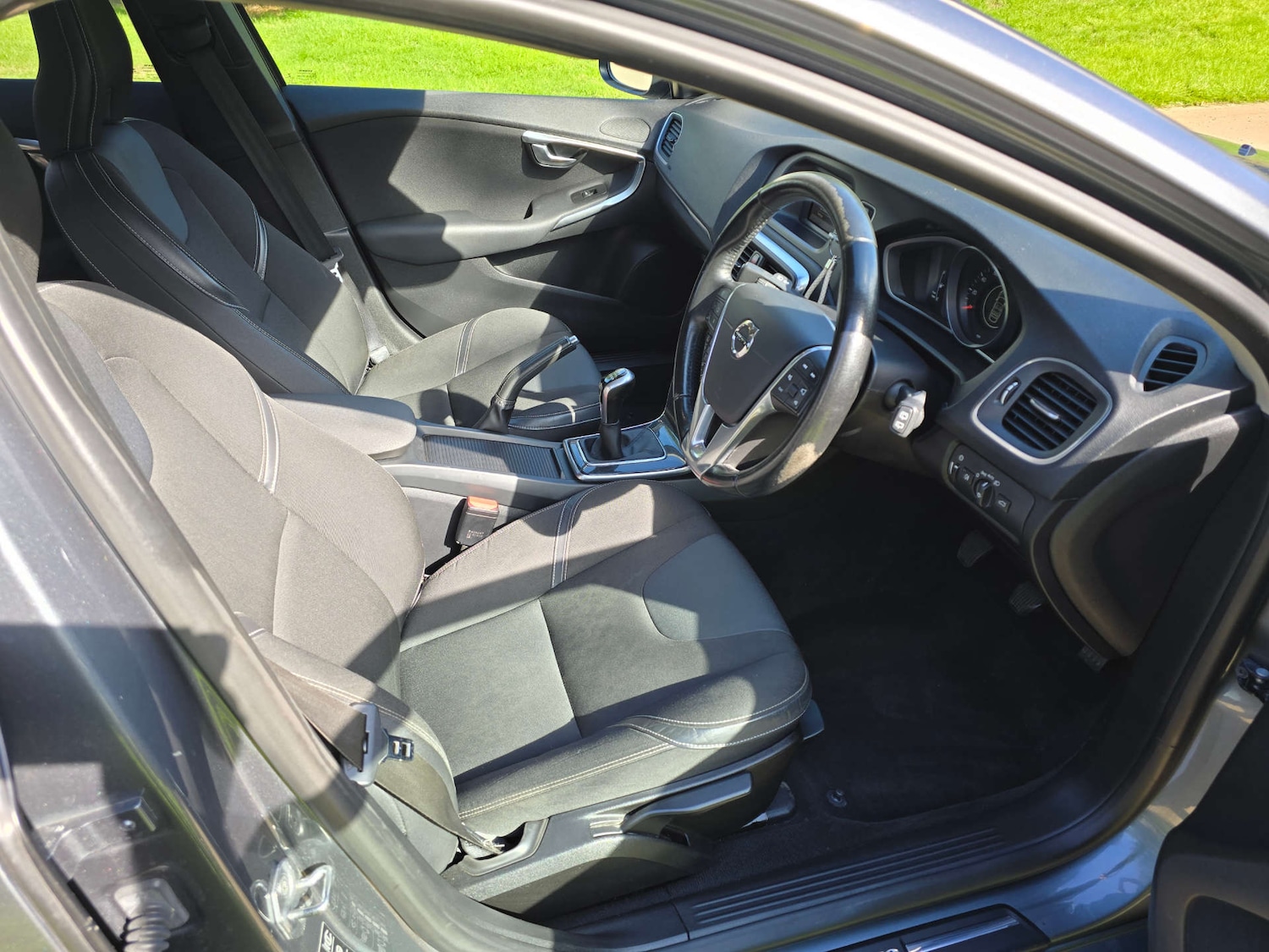 Used Volvo V40 2016 for sale - 76601738: Photo 11