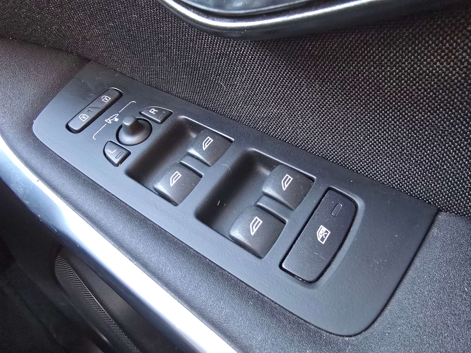 Used Volvo V40 2016 for sale - 76601738: Photo 23