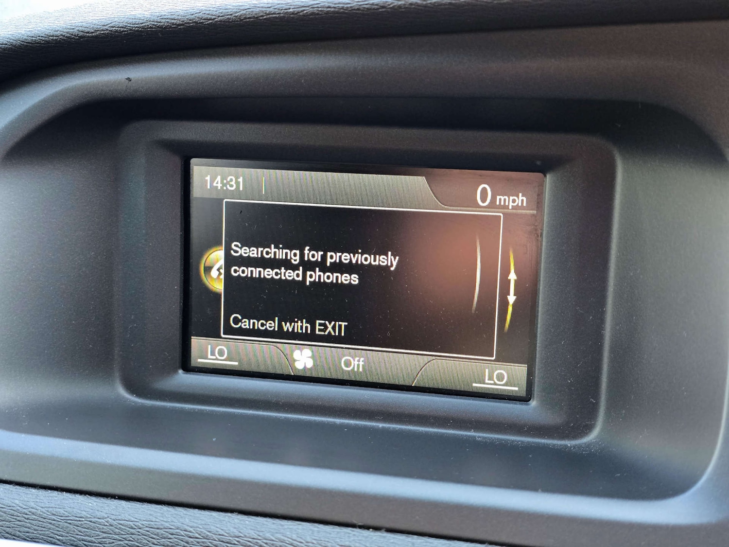 Used Volvo V40 2016 for sale - 76601738: Photo 26