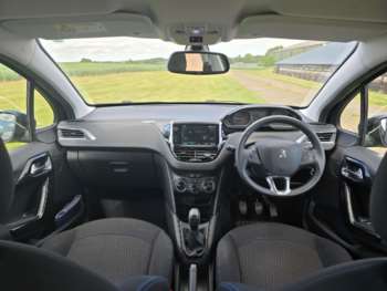 Used Peugeot 208 2018 for sale - 74928456: Photo
