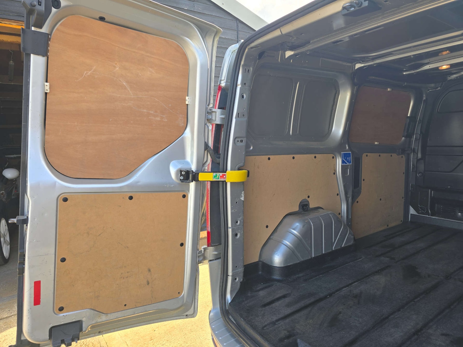 Used Ford Transit Custom 2017 for sale - 76298769: Photo 23