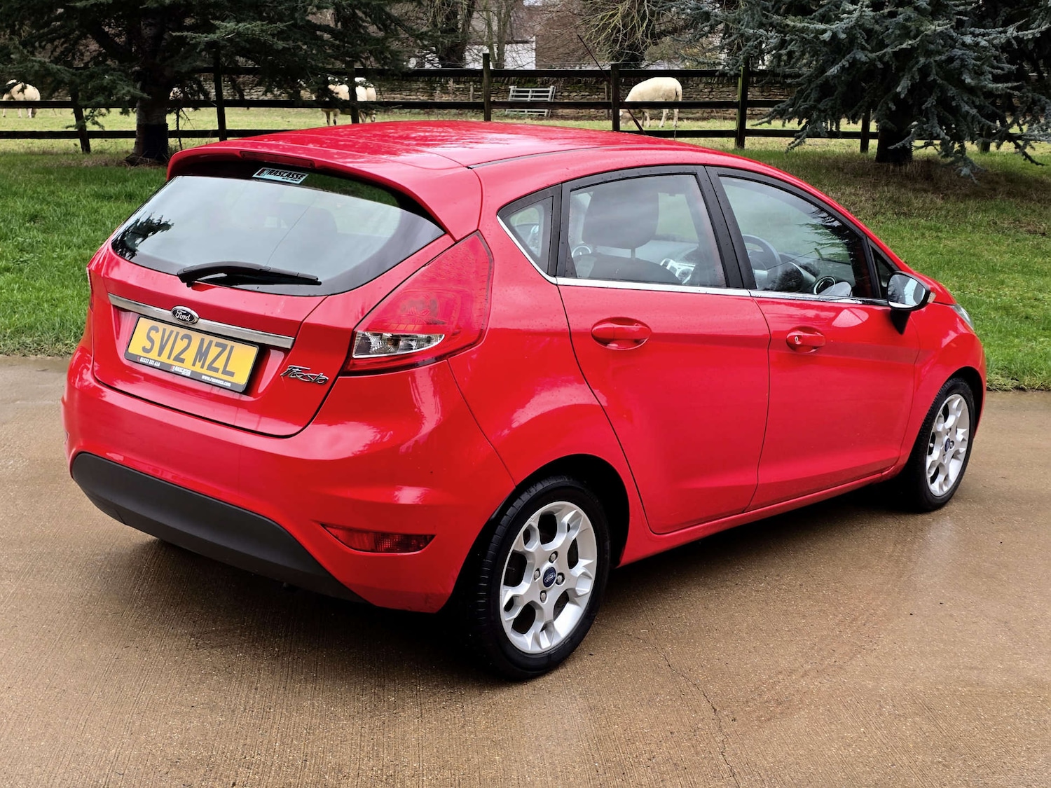 Used Ford Fiesta 2012 for sale - 76881602: Photo 3