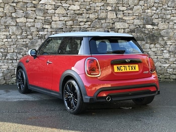 Used MINI Hatch 2021 for sale - 76981446: Photo
