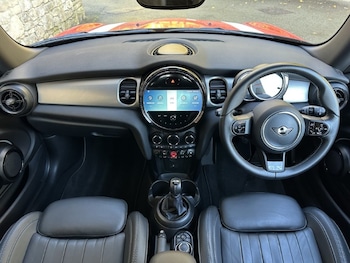 Used MINI Hatch 2021 for sale - 76981446: Photo