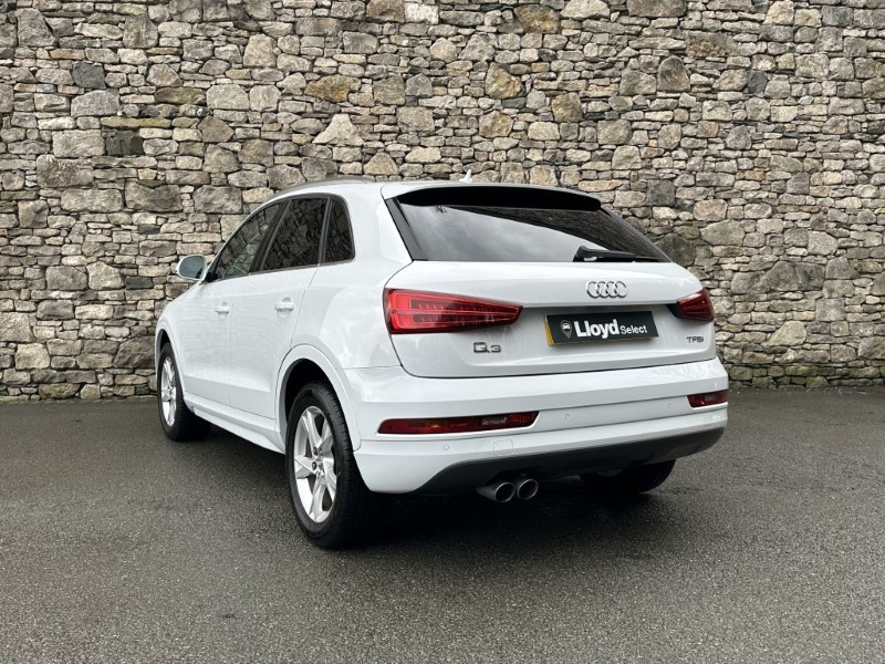 Used Audi Q3 2017 for sale - 77198351: Photo 2