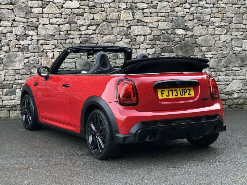 Used MINI Convertible 2023 for sale - 76981458: Photo 2