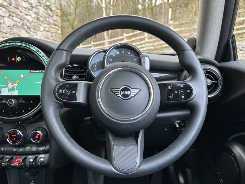 Used MINI Hatch 2022 for sale - 77903432: Photo 5