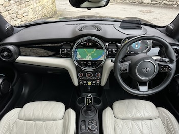 Used MINI Hatch 2023 for sale - 77461978: Photo