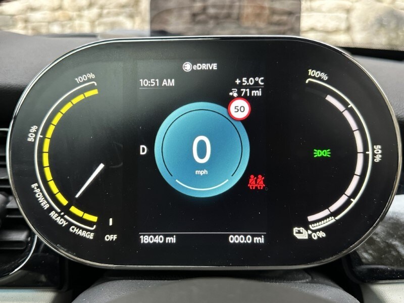 Used MINI Hatch 2023 for sale - 77461978: Photo 9