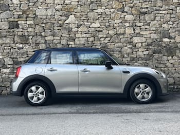 Used MINI Hatch 2023 for sale - 79841994: Photo