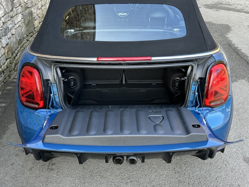 Used MINI Convertible 2022 for sale - 77778621: Photo 13