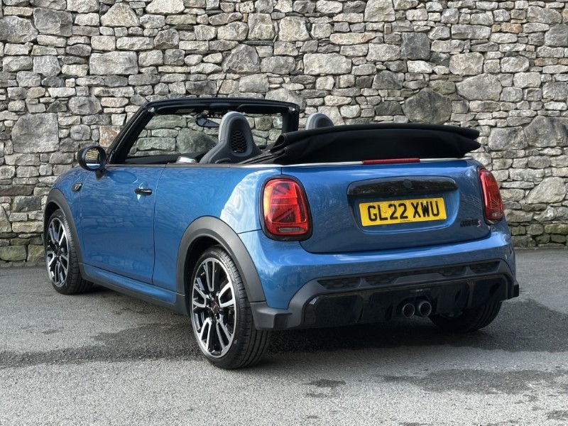Used MINI Convertible 2022 for sale - 77778621: Photo 2