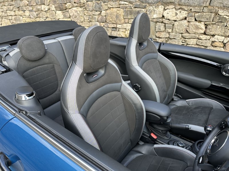 Used MINI Convertible 2022 for sale - 77778621: Photo 34