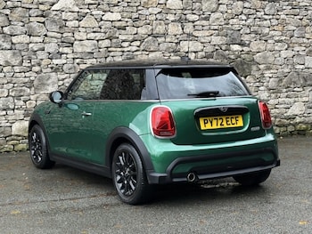 Used MINI Hatch 2022 for sale - 76982352: Photo