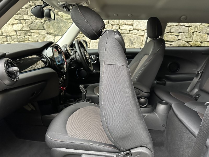 Used MINI Hatch 2022 for sale - 76982352: Photo 42