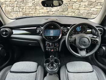 Used MINI Hatch 2023 for sale - 79661229: Photo