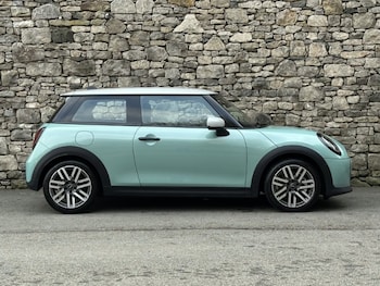Used MINI Cooper 2025 for sale - 79004309: Photo
