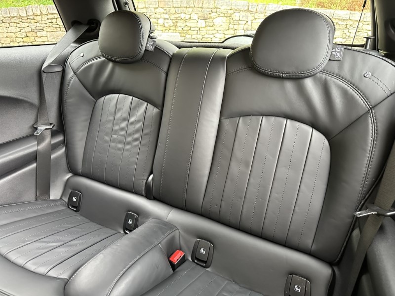 Used MINI Hatch 2021 for sale - 77975597: Photo 12