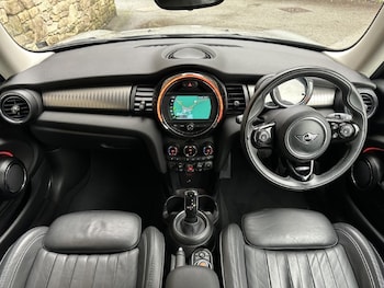 Used MINI Hatch 2020 for sale - 76982481: Photo