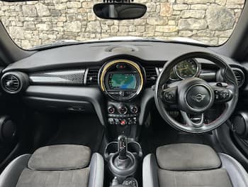 Used MINI Convertible 2020 for sale - 79672670: Photo