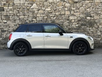 Used MINI Hatch 2019 for sale - 79629051: Photo