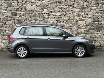 Used Volkswagen Golf SV 2017 for sale - 77093879: Photo