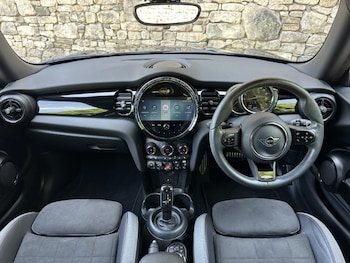 Used MINI Hatch 2023 for sale - 79007807: Photo