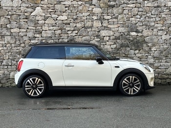 Used MINI Hatch 2019 for sale - 76981292: Photo