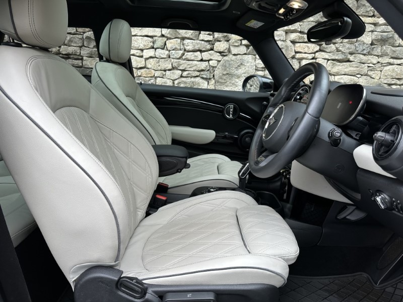 Used MINI Hatch 2023 for sale - 76982502: Photo 11