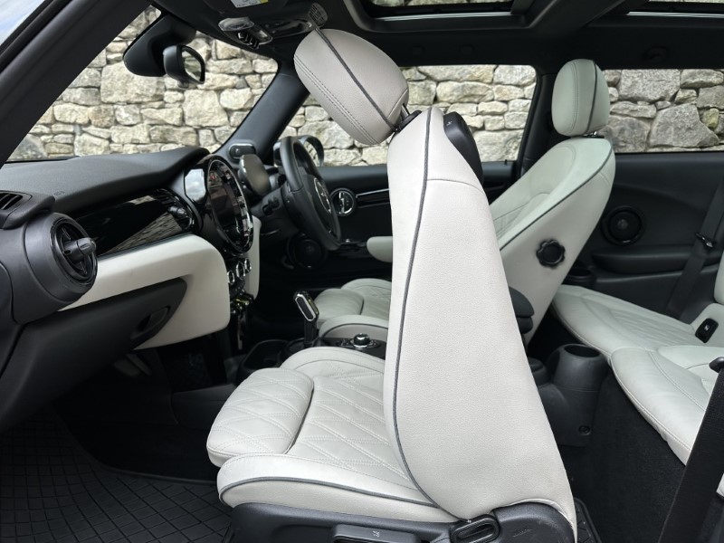 Used MINI Hatch 2023 for sale - 76982502: Photo 46