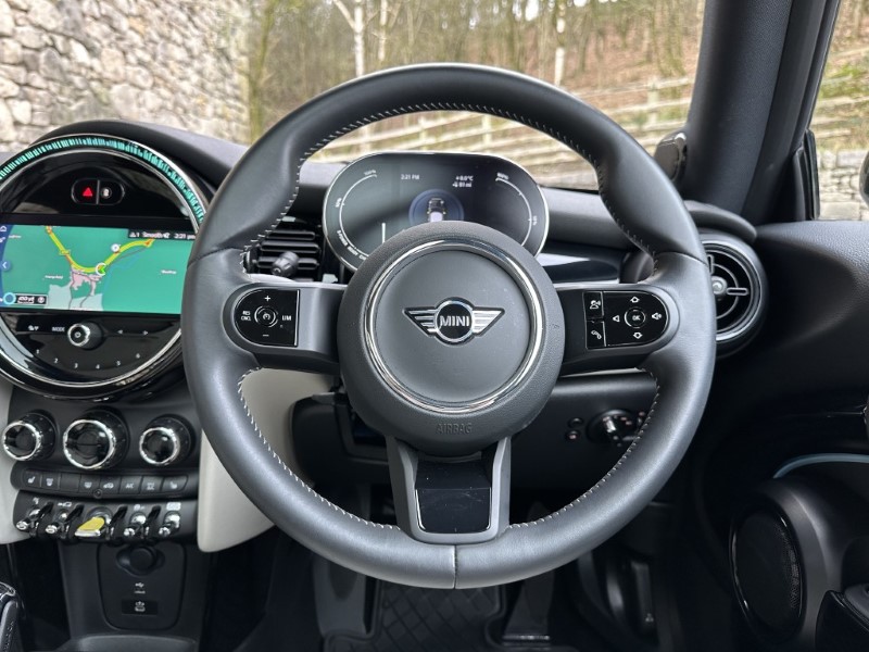 Used MINI Hatch 2023 for sale - 76982502: Photo 5