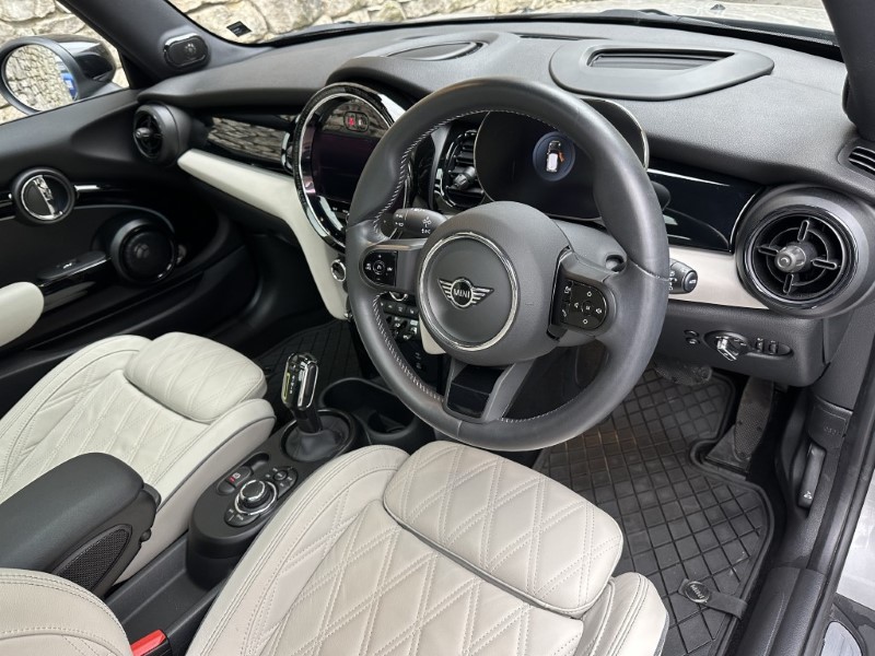 Used MINI Hatch 2023 for sale - 76982502: Photo 6