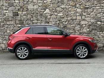 Used Volkswagen T-Roc 2023 for sale - 79087909: Photo