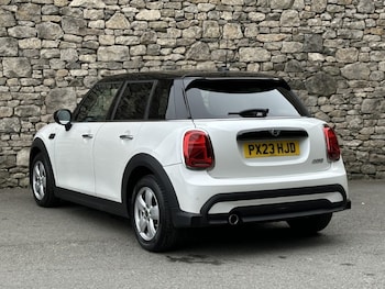 Used MINI Hatch 2023 for sale - 79537976: Photo